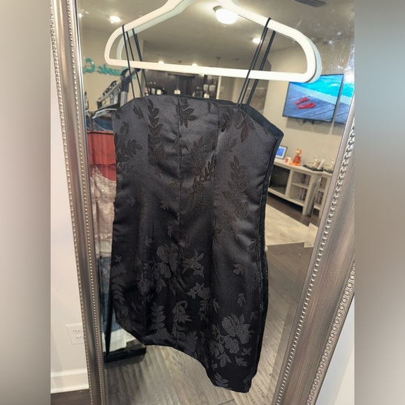 4SI3NNA Dress - Picture 2 of 2